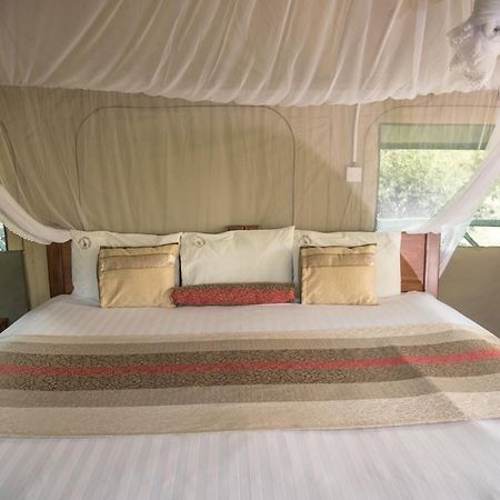 Twiga Safari Lodge Paraa Kültér fotó